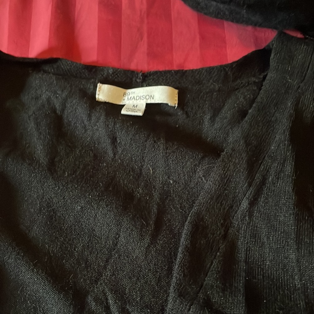 Cardigan - Picture 2 of 3